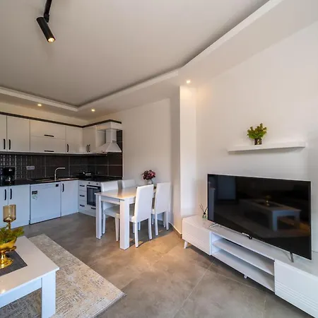 Lovely Flat With Shared Pool And Balcony In Alanya *